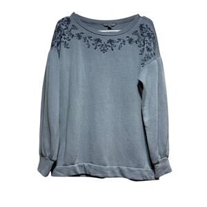 American Eagle Gray Blue Floral Embroidered Crewneck Cottagecore Sweatshirt L
